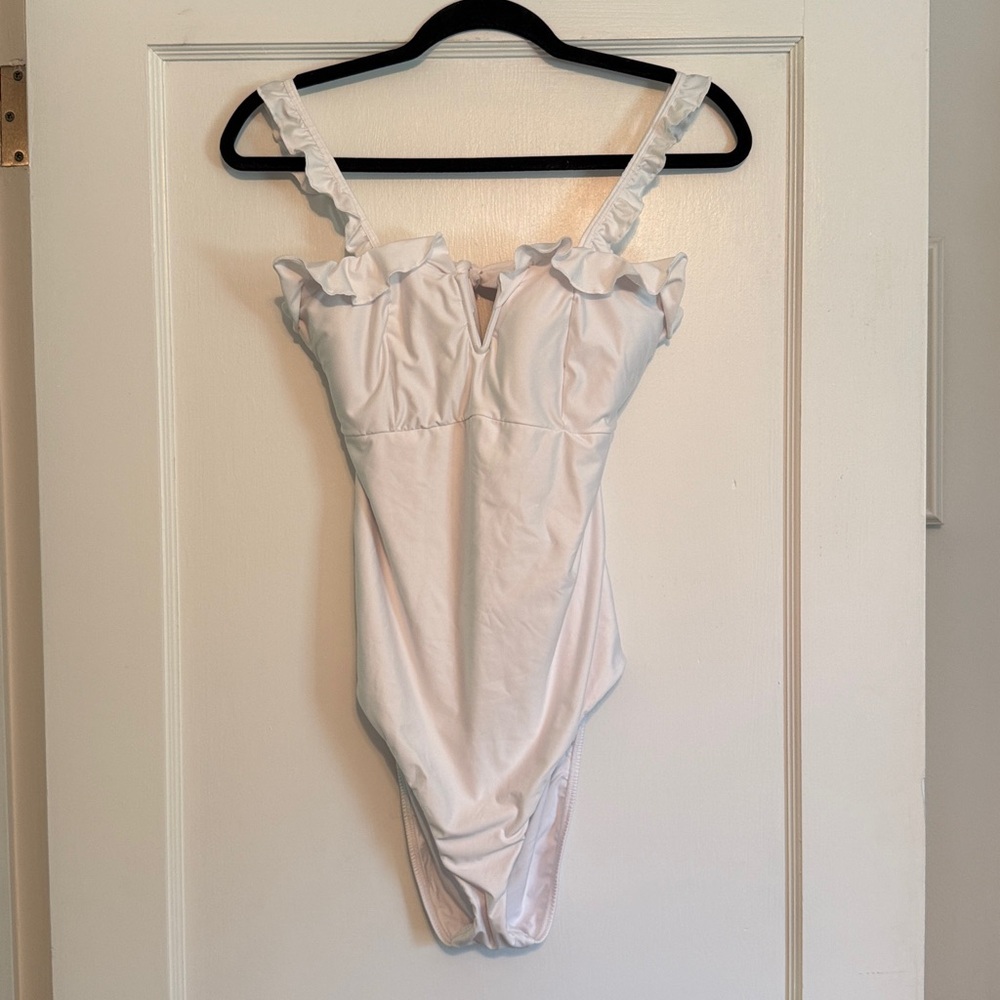 Solido Ruffle Swimsuit size L - Picture 3 of 6